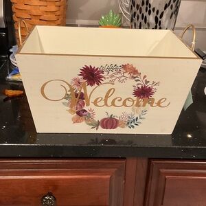 NWT petal Stone Cottage Charm storage box